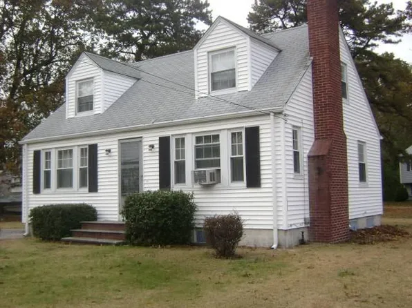 139 Gordon Ave, Warwick, RI 02889