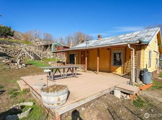 470 2nd Street, Chelan Falls, WA