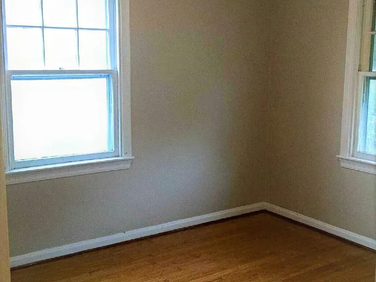 825 Carlyle Pl — Photo 9