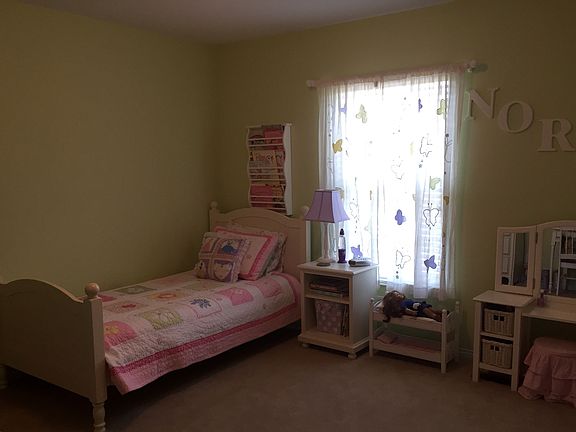 5th image of 3913 Woodgate Ct