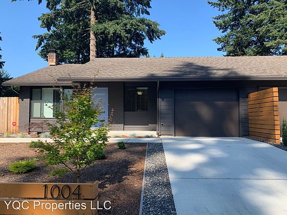 2nd image of 1004 NE 143rd Ave