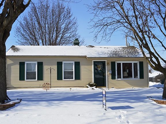 2nd image of 450 Center Dr