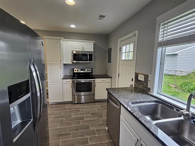 3221 Union Lake Rd — Photo 6