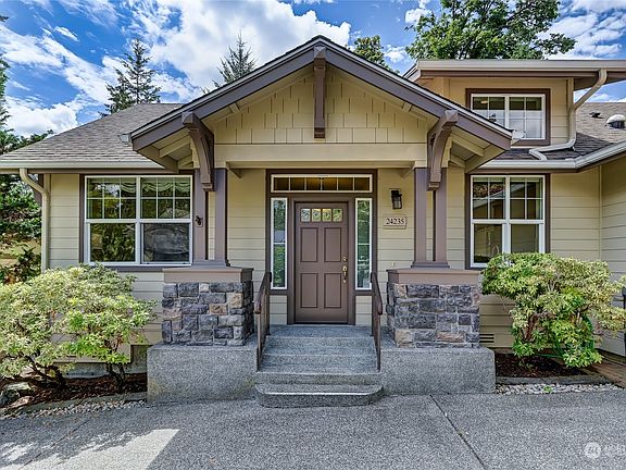 3rd image of 24235 NE Vine Maple Way