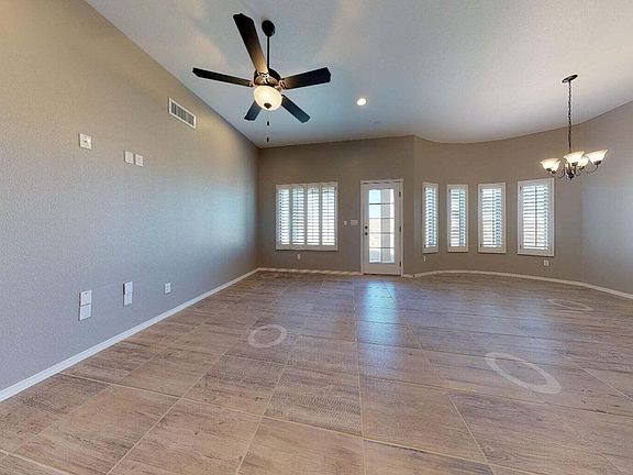 3rd image of 708 Paseo Dulce Ave