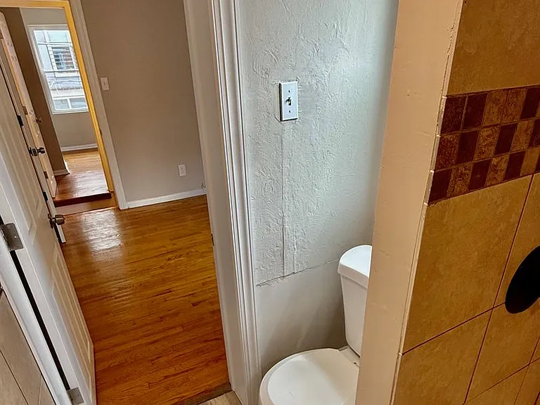 1228 Peters St — Photo 31