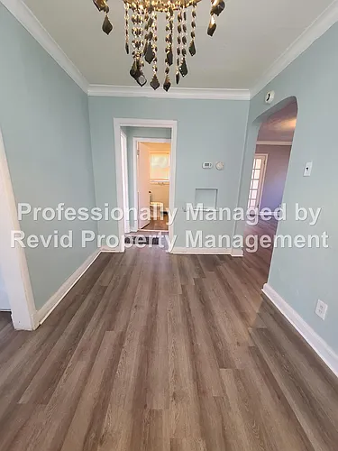 1535 Jackson Ave Photo 1