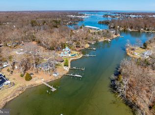 819 Elm Dr, West River, MD 20778