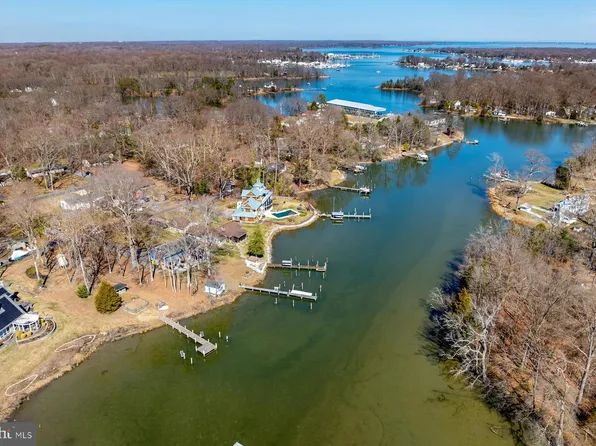 819 Elm Dr, West River, MD 20778