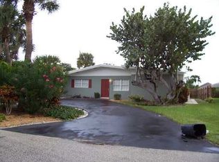 114 Lighthouse Dr, Jupiter Inlet Colony, FL 33469