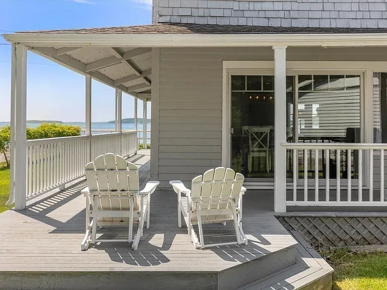 36 Sunset Ave — Photo 24