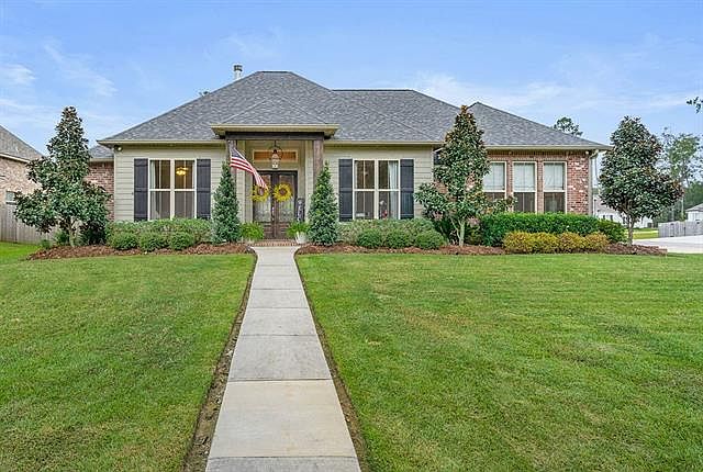 1st image of 429 Cottonwood Creek Ln