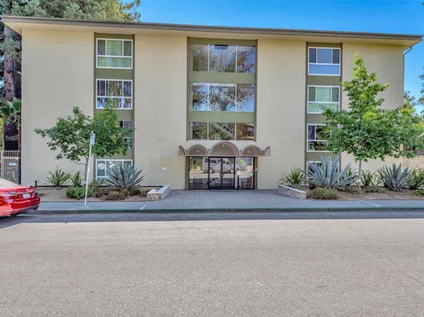 1033 Crestview Dr APT 303, Mountain View, CA 94040