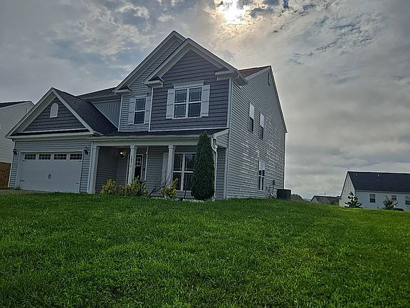2nd image of 1075 Vanguard Dr
