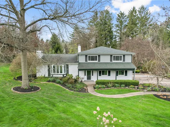 141 Windy Ghoul Dr, Beaver, PA 15009