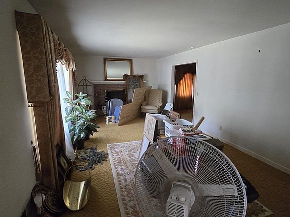 3rd image of 3800 Wellesley Dr
