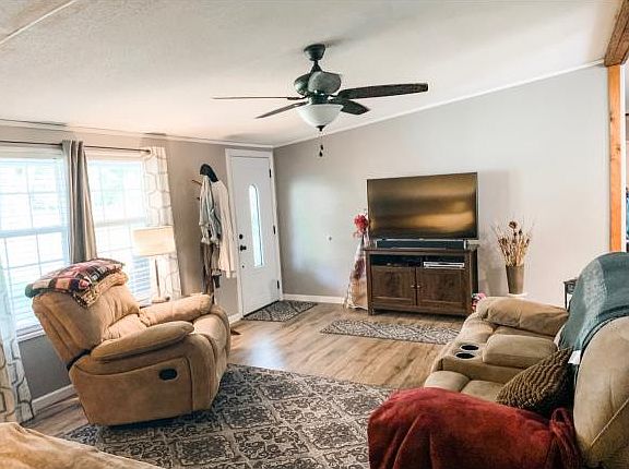 5th image of 150 Miller Dr