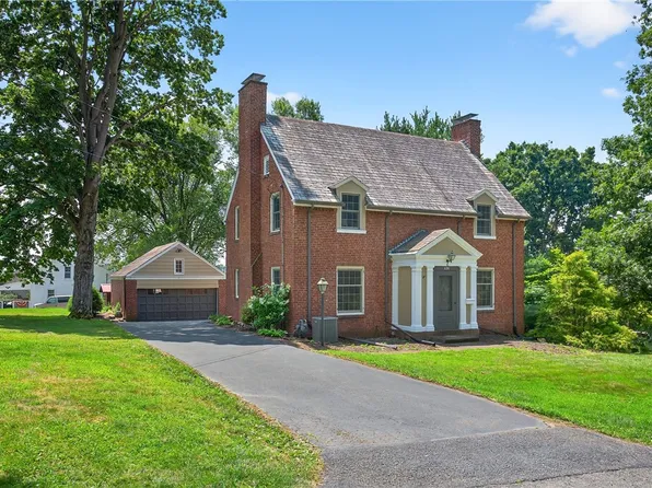 1130 Woodlawn Ave, Bethel Park, PA 15102