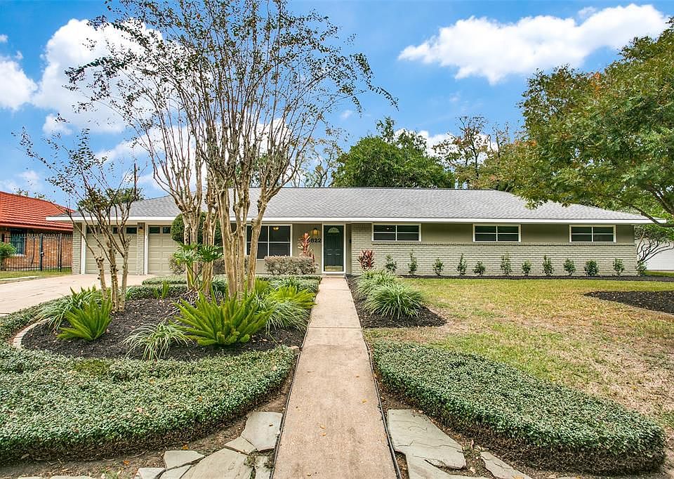 1st image of 4822 Stillbrooke Dr