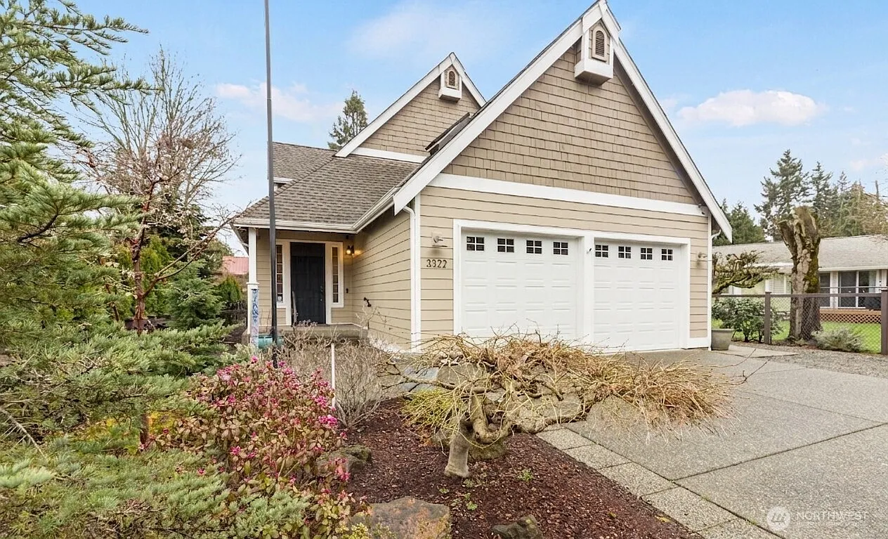 3322 Garden Court N photo 1