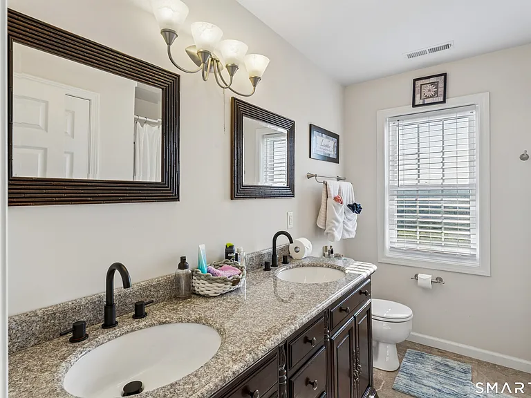 181 Martha Way — Photo 31
