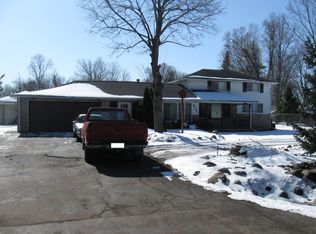 427 W Frederick Ave, Lansing, MI 48906