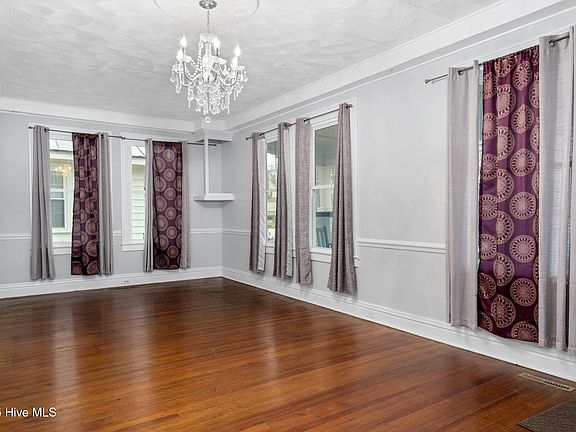 5th image of 1001 Sunset Avenue