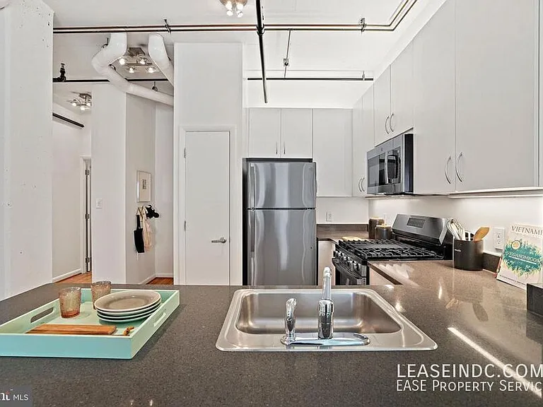 1300 N St NW #106 — Photo 9