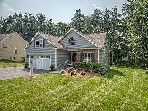 3rd image of 52 Mary Catherine Dr