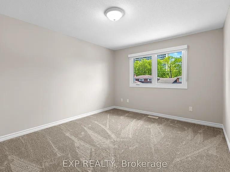 869 Maryland Ave — Photo 22