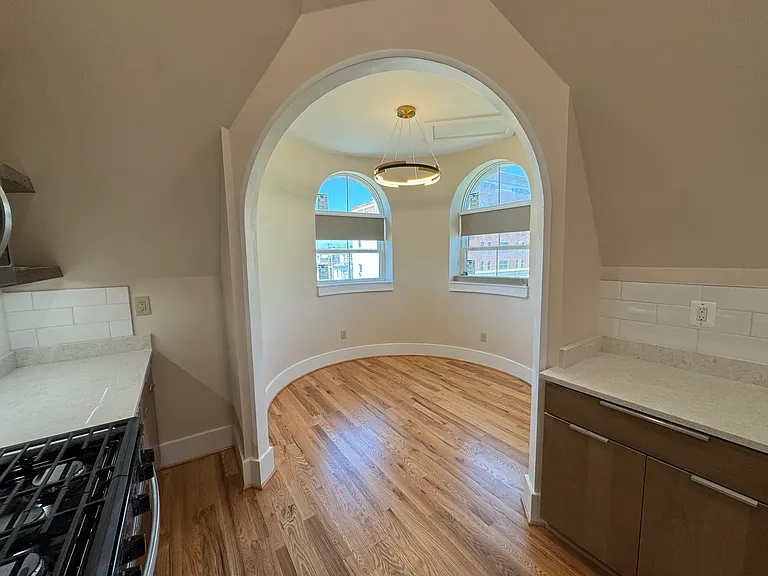 2031 Maryland Ave #3 — Photo 5