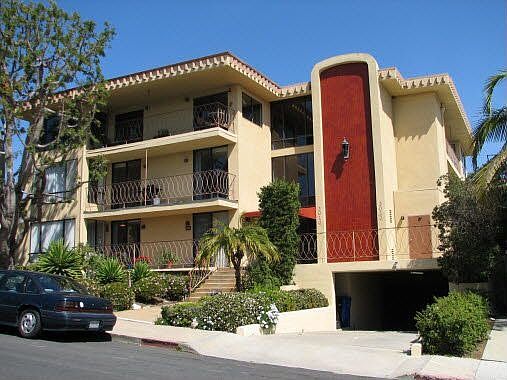 1st image of 3014 Kellogg St