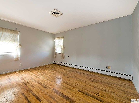 5th image of 356 West Broadway