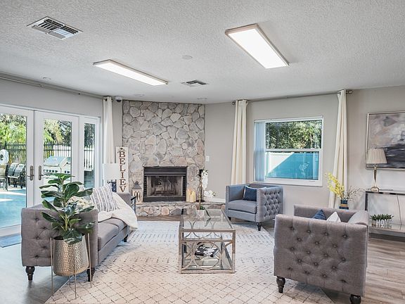 Townsgate Apartments | Plant City, FL | Leasing Office