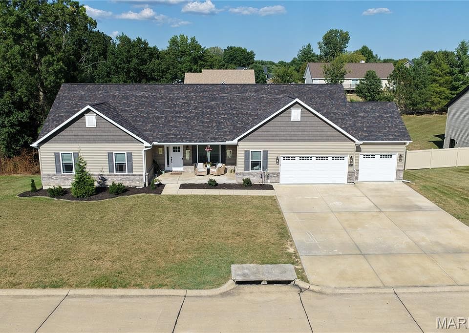 1st image of 509 Oakbluff Ct