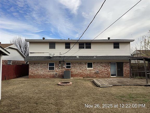 2nd image of 3501 Oak Grove Dr