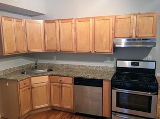 1237 W Winona St APT 2W, Chicago, IL 60640