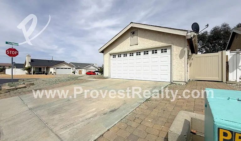 9141 Aspenwood Ln — Photo 3