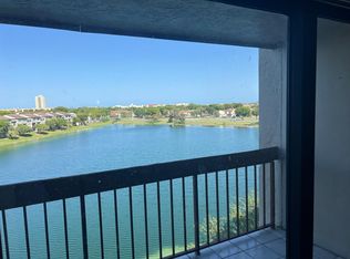 10290 NW 9th Street Cir APT 512, Miami, FL 33172