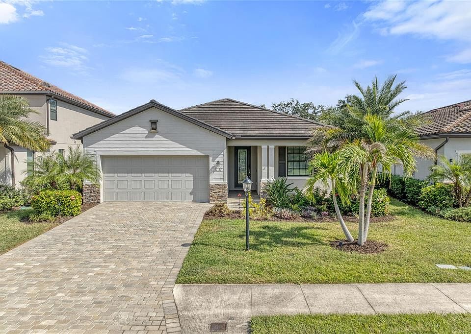 1st image of 17127 Blue Ridge Pl