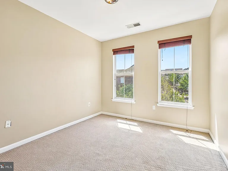 5522 Hartfield Ave — Photo 34