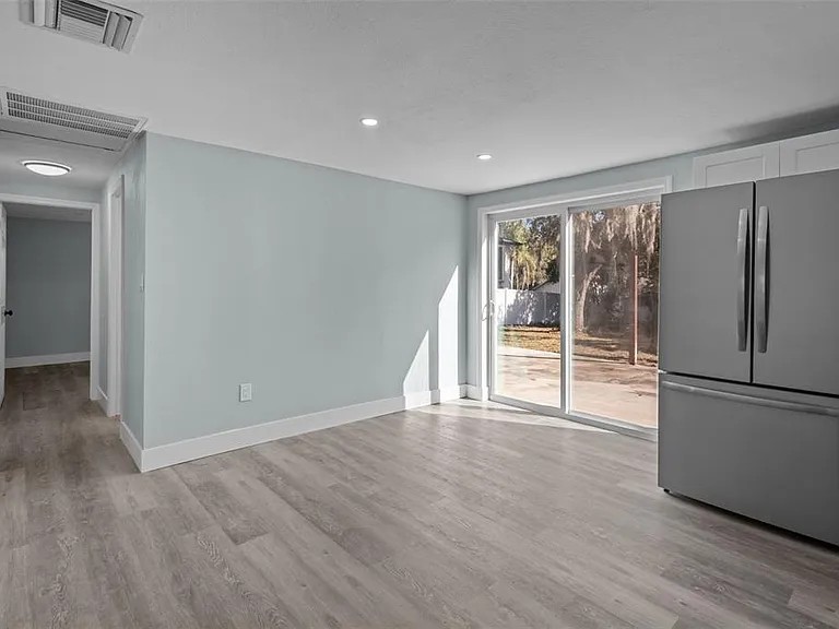 1682 Wilmar Ave — Photo 10