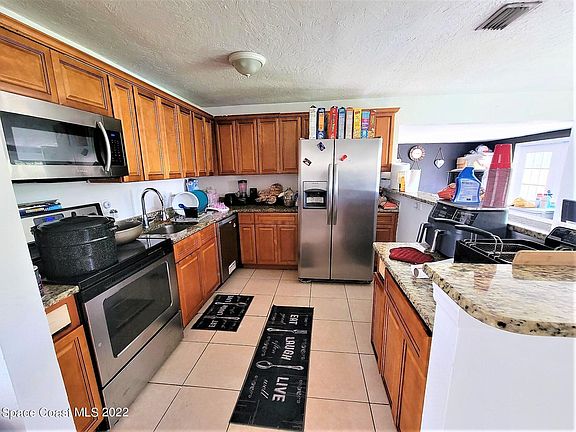 4th image of 2120 Leewood Blvd