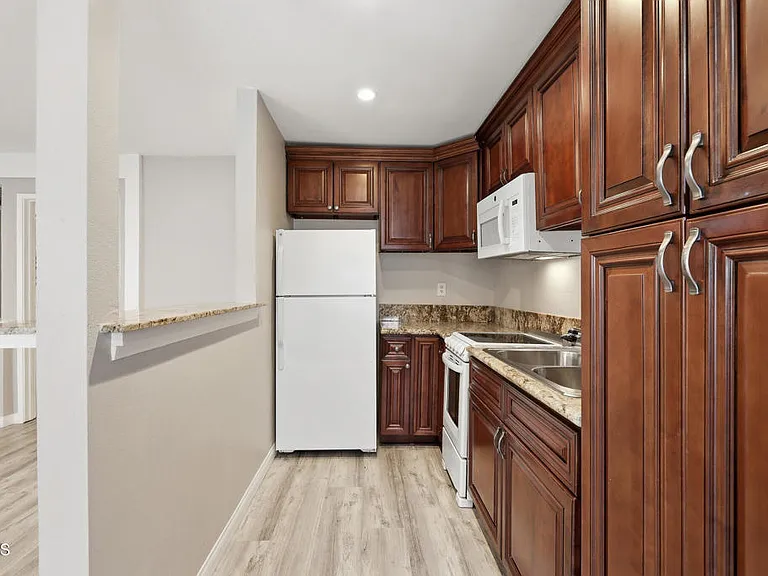 28497 E Thousand Oaks Blvd #121 — Photo 5