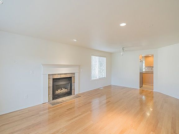 5th image of 4001 SE 183rd Ct