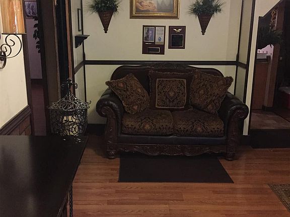 3rd image of 55 Savannah Ln