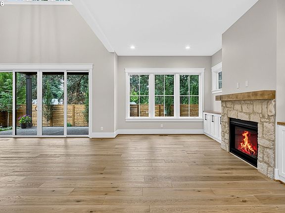 5th image of 15016 SW 141st Ave