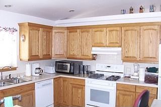 2nd image of 52 Meadow Ln