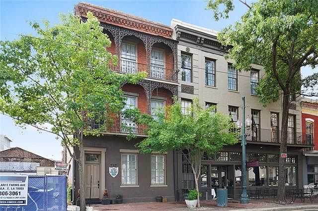 1st image of 717 St Charles Ave