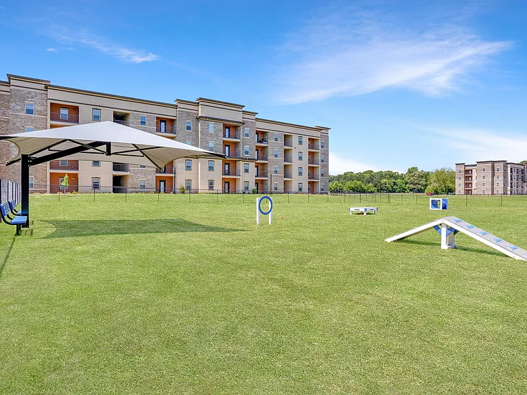 Joy Park Luxury Apartments — Photo 7